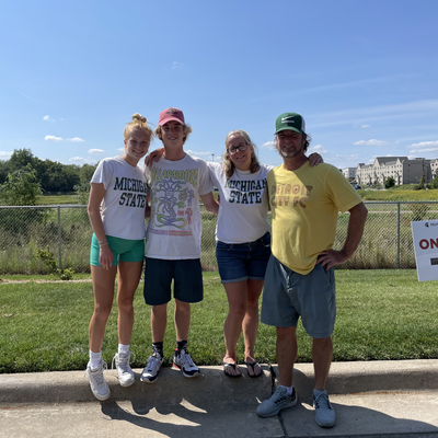 Emily Burns (second from right) with her family. Courtesy: Emily Burns.